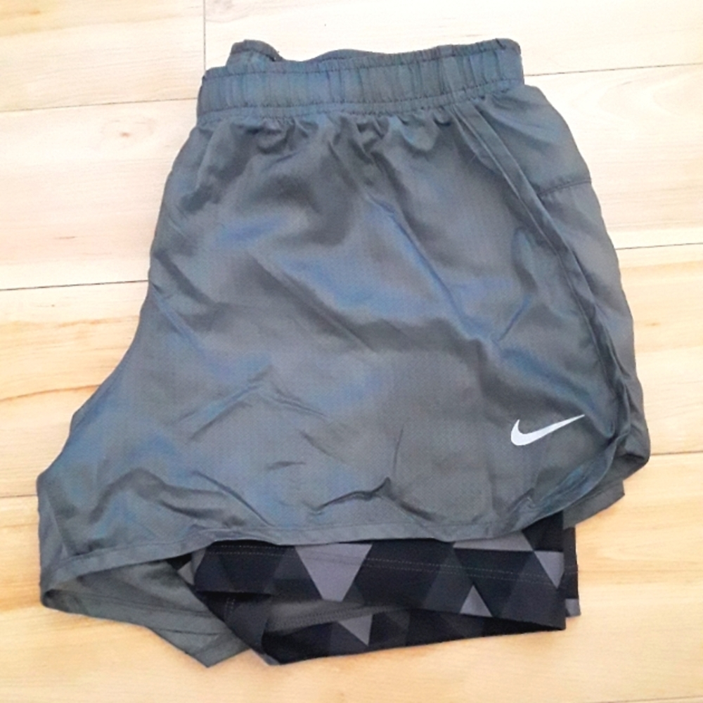 NIKE RUNNING DRI-FIT GRAY SHORT